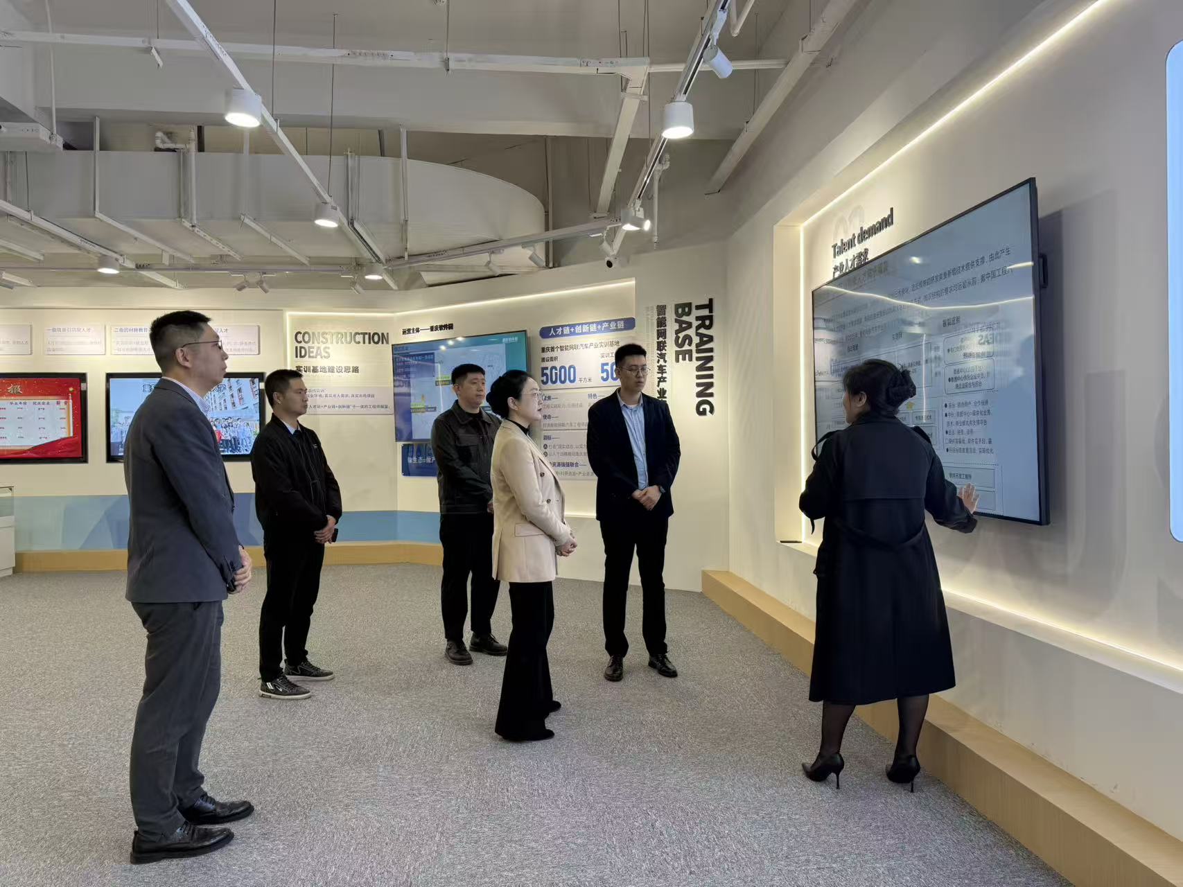 bf220e1546c37576bc16f8deedd2e741.jpg bf220e1546c37576bc16f8deedd2e741.jpg